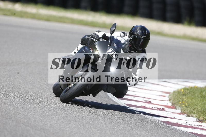 /Archiv-2025/48 25.08.2025 Cornu Master School ADR/gruen-vert/75